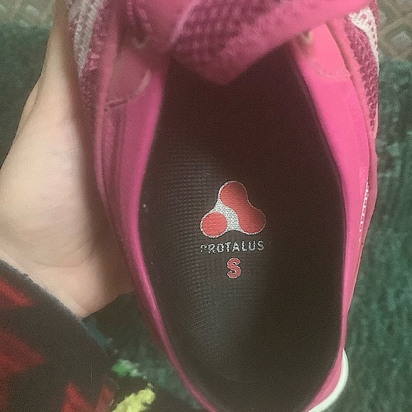 Teva Pink EVO Shoes - Picture 7 of 8